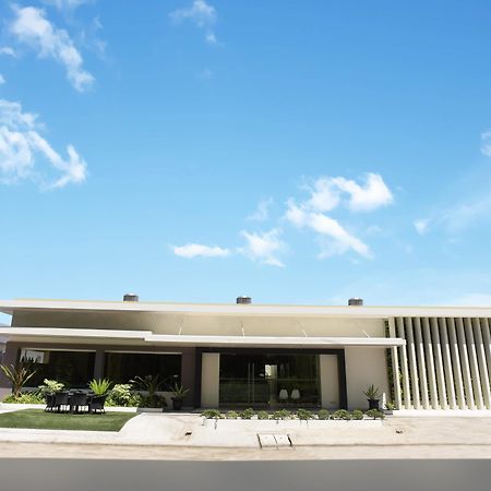 Laoag Parklane Hotel Exterior photo